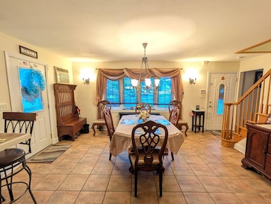 Dining Rm