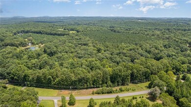 2582 Hopewell Friends Rd, Asheboro, NC 27205 - photo 4