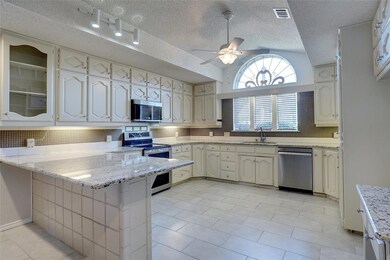 1008 Timber View Dr, Bedford, TX 76021 - photo 7