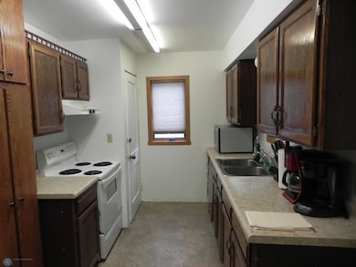 1610 9th St N, Fargo, ND 58102 - photo 7