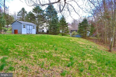 2058 Mimosa Ln, Pottstown, PA 19464 - photo 6