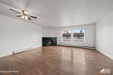 09-329e14thaveunit7_ZHM_009