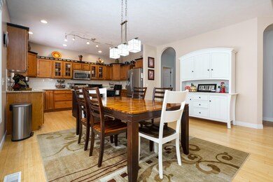 2710 Avalon Woods Dr, Portage, MI 49024 - photo 4