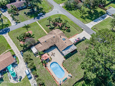 4884 Tara Woods Dr E, Jacksonville, FL 32210 - photo 2