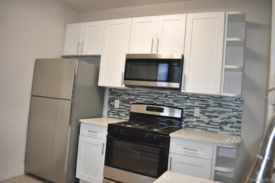 563 E 3rd St unit 3rd Floor, Mount Vernon, NY 10553 - photo 2