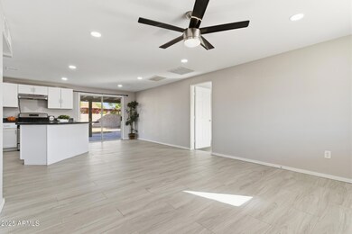 7150 W Montecito Ave, Phoenix, AZ 85033 - photo 5