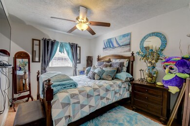 2206 Ellington St, Houston, TX 77088 - photo 6