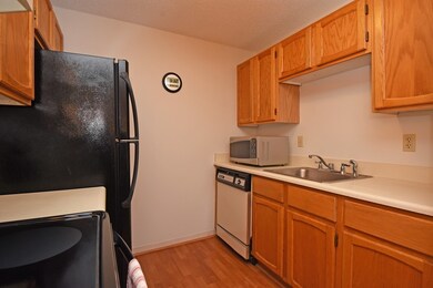 98 Heritage Dr, Whitinsville, MA 01588 - photo 7