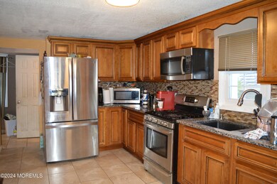 KITCHEN 4