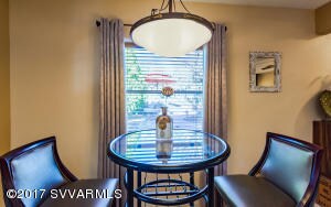 251 CCR Breakfast Nook Photo