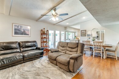 712 Spring Forest Dr, Bedford, TX 76021 - photo 7