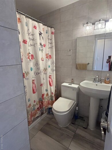 Birchwood Towers unit 14 C, Forest Hills, NY 11375 - photo 4