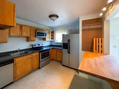 170 E Hadley Rd unit 115, Amherst, MA 01002 - photo 5