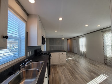 9080 Windward Dr unit 200, Pearl Beach, MI 48001 - photo 3