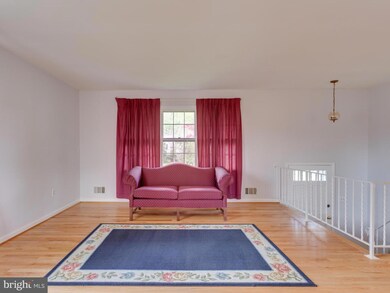 9523 Bonair Dr, Manassas, VA 20109 - photo 3