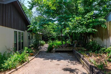 729 Ridgecrest Cir, Denton, TX 76205 - photo 5