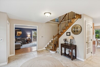 unlisted-address, Glenview, IL 60026 - photo 3