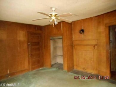 804 Montgomery St, Reidsville, NC 27320 - photo 7