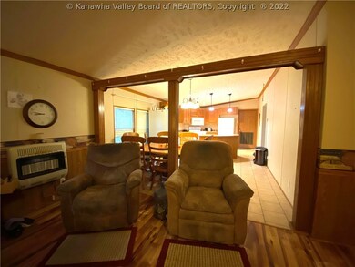 2620 Childress Rd, Alum Creek, WV 25003 - photo 5