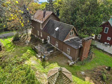 85 Evergreen Ave, Rutland, VT 05701 - photo 2