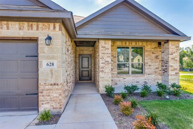 628 Vaquero St, White Settlement, TX 76108 - photo 6