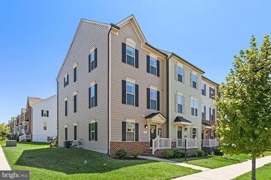 2001 Serviceberry Rd, Dumfries, VA 22026 - photo 2