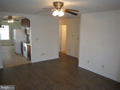 2801 Roosevelt Dr, Chambersburg, PA 17201 - photo 2