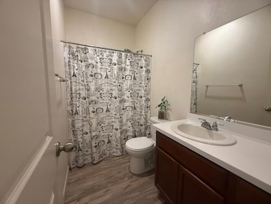 2313 S Justin Ave, Fresno, CA 93725 - photo 6