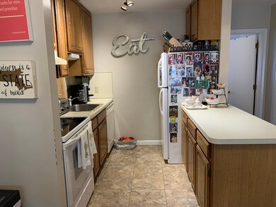 117 Tall Oaks Dr unit C, South Weymouth, MA 02190 - photo 7