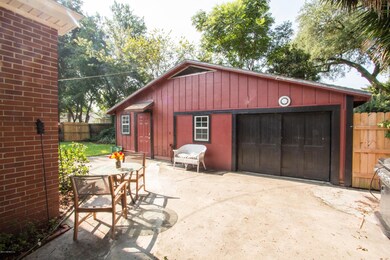 1692 Pershing Rd, Jacksonville, FL 32205 - photo 3