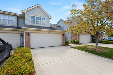 1437 Greens Ct unit 1437C, Glendale Heights, IL 60139 - photo 2