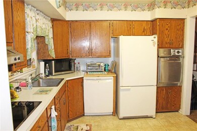 3184 Shakespeare Rd, Bethlehem, PA 18017 - photo 6