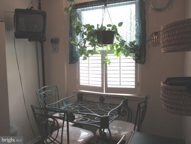 1426 Rainer Rd, Brookhaven, PA 19015 - photo 7