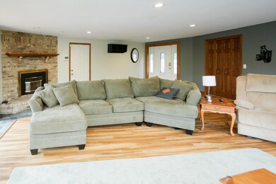 13858 11 mile road-106