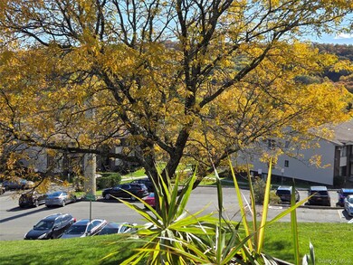 174 Country Club Ln, Pomona, NY 10970 - photo 3