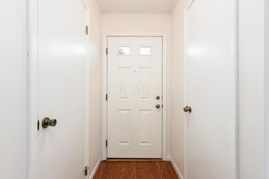 Foyer/Entry