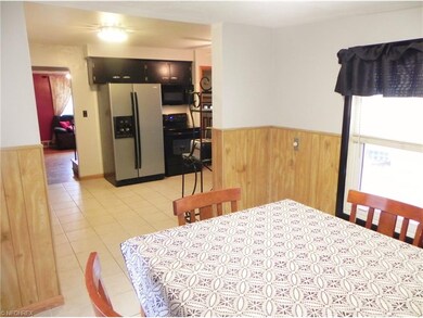 1601 E 300th St, Wickliffe, OH 44092 - photo 6