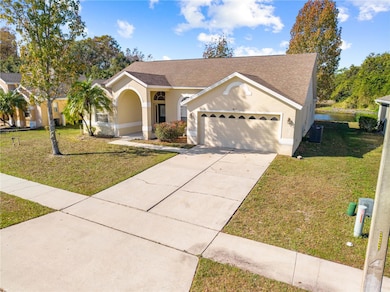 4649 Huron Bay Cir, Kissimmee, FL 34759 - photo 2