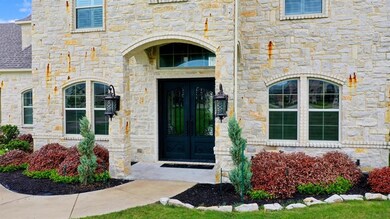 Double doors to entrance