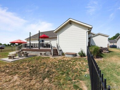 304 Torrington Ln, Freeburg, IL 62243 - photo 6