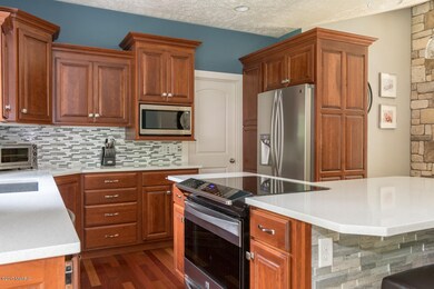 Highland View-3