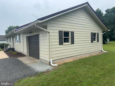 29405 Edgewood Ave, Laurel, DE 19956 - photo 2