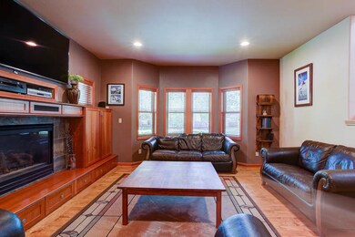 2524 NW Ordway Ave-3