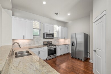 720 Link Rd unit C, Houston, TX 77009 - photo 7