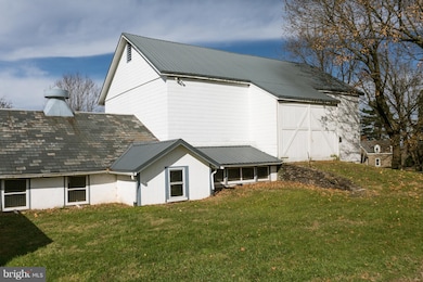 55 Municipal Rd, Pipersville, PA 18947 - photo 5