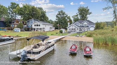 5837 Carlton St, Haslett, MI 48840 - photo 2