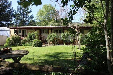 9975 Blackwell Rd, Central Point, OR 97502 - photo 2