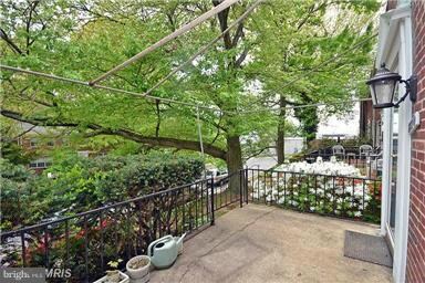 8110 Clyde Bank Rd, Parkville, MD 21234 - photo 4