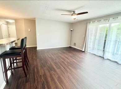 14 Woodland Hills Dr unit 8, Southgate, KY 41071 - photo 4