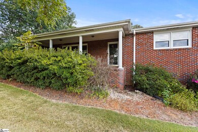 2432 Old Furnace Rd, Boiling Springs, SC 29316 - photo 2